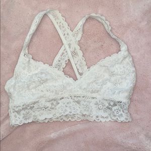 arie floral lace bralette